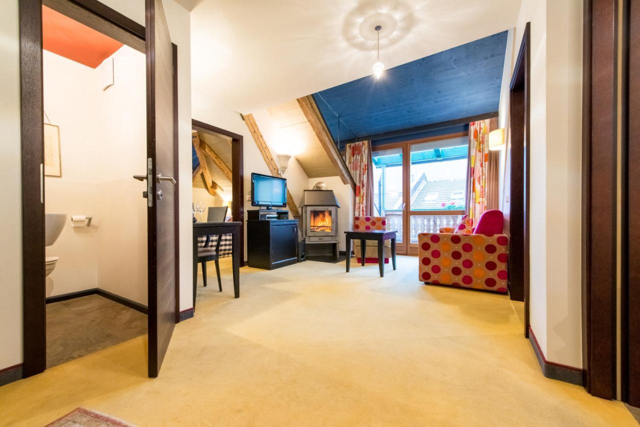 Adler Suite & Stube วิลลาบาสซา ภายนอก รูปภาพ