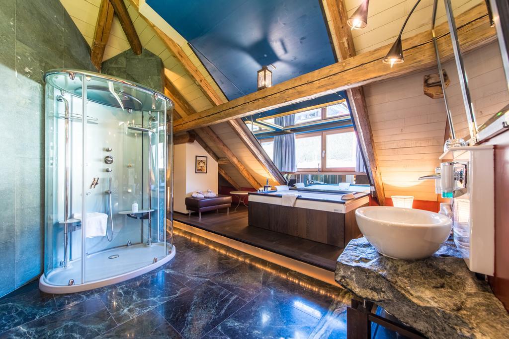 Adler Suite & Stube วิลลาบาสซา ภายนอก รูปภาพ