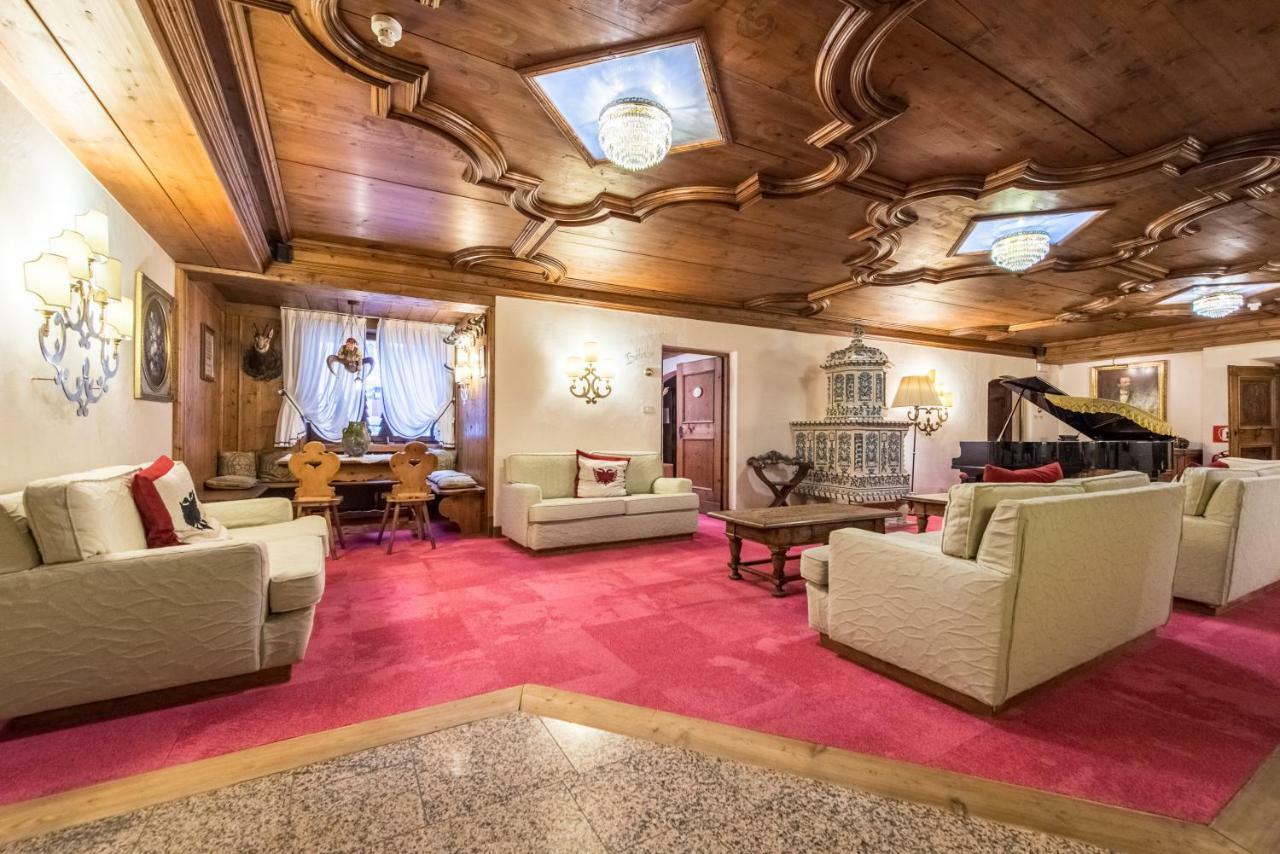 Adler Suite & Stube วิลลาบาสซา ภายนอก รูปภาพ